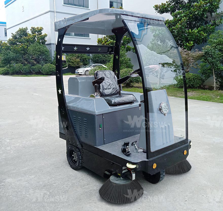 C200H-LN automatic floor sweeper cleaner