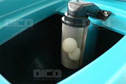 V8 low cost scrubber dryer floor