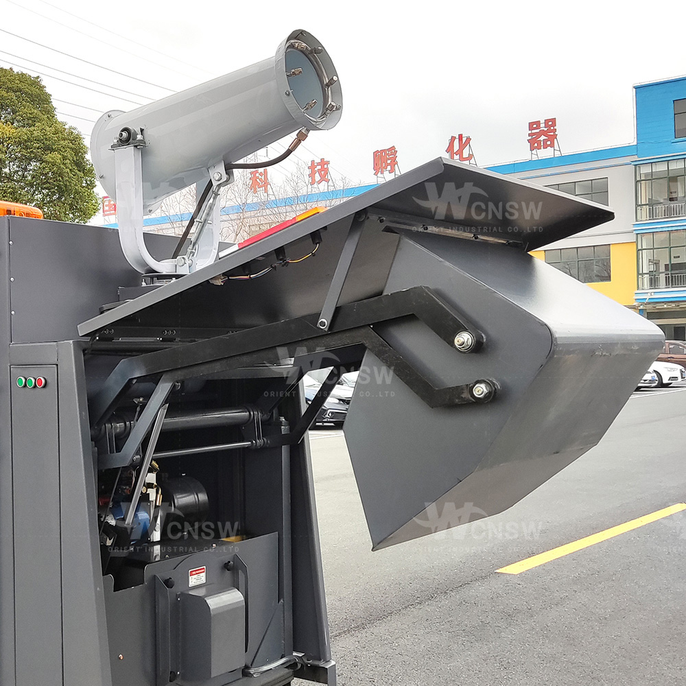 Commercial Parking Lot Road Sweeper with Fog Cannon And High Pressure Spray System