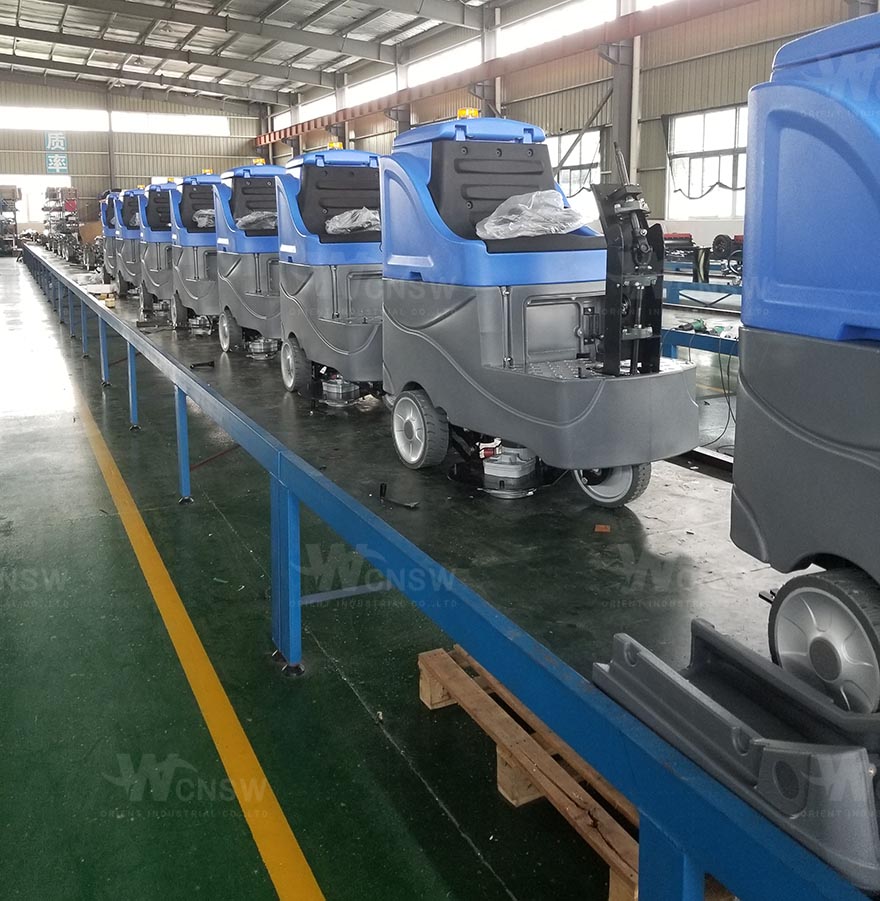 V70 commercial floor scrubbers machine