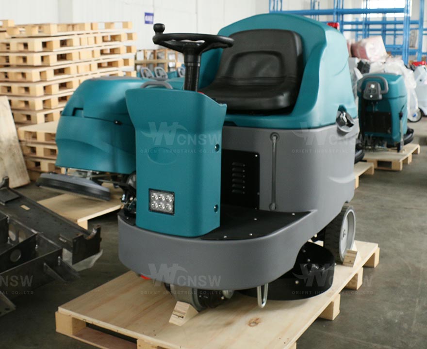 V8 automatic commercial scrubber