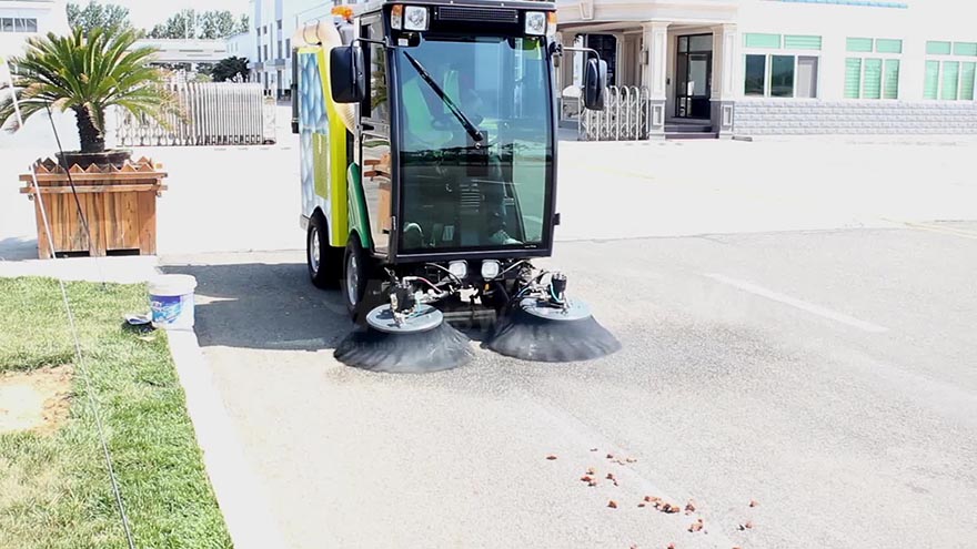 5021 sweeping equipment road sweeper
