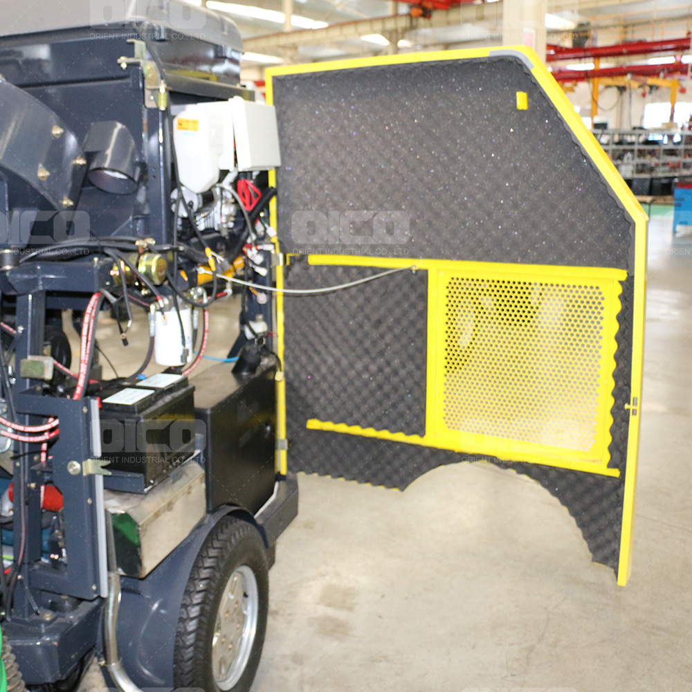 Multi Functional Driving Fuel Power Floor Sweeper Truck 
