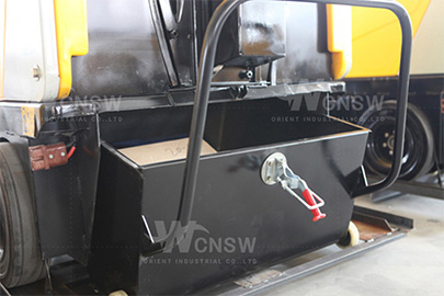 E8006 road cleaning sweeper