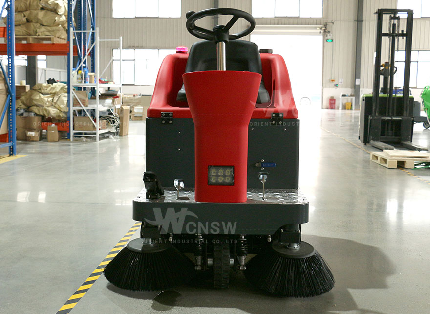 C1250 mechanical sweeper machine
