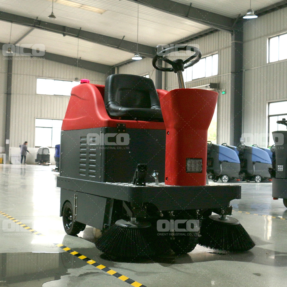 discharging ride on automatic floor cleaning sweepr 