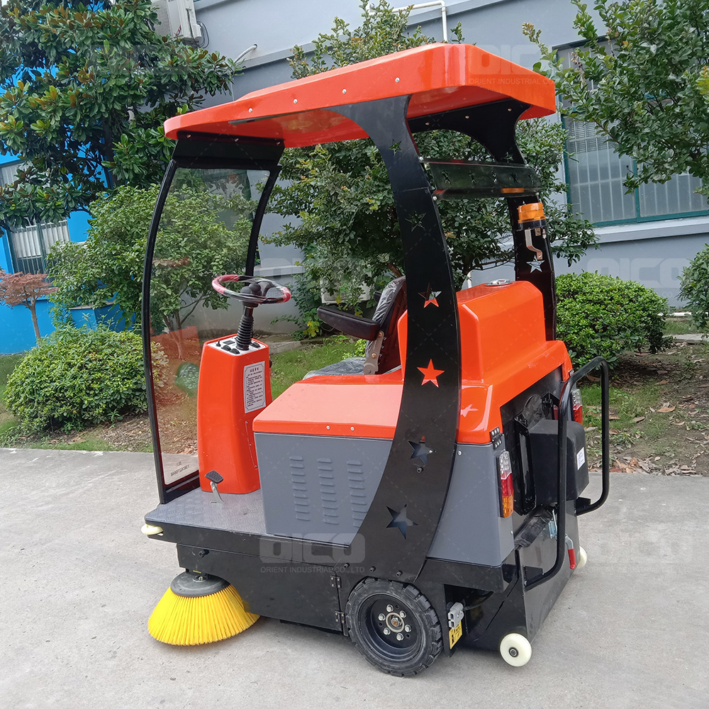 Semi-Enclosed Automatic Park Lot Vacuum Cleaner Battery Sweeper
