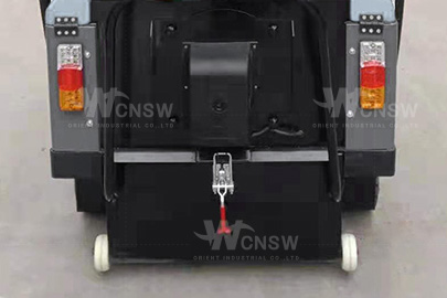 C200H-LN ride-on power sweeper