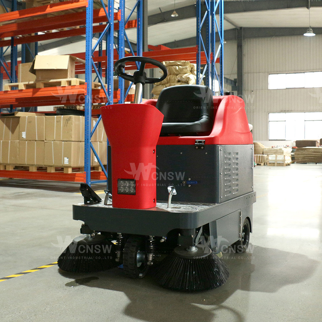 Automatic Driving Type Workshop Road Sweeper with watering function