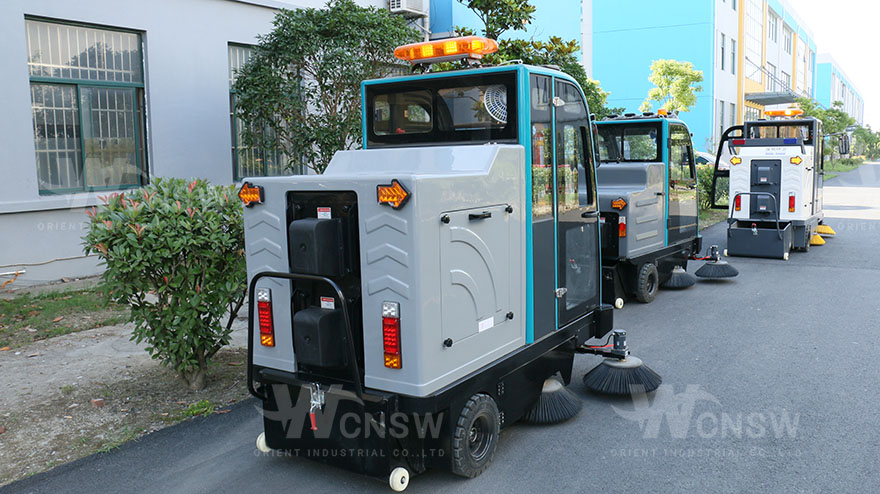 E900-LN vacuum mechanical road sweepers