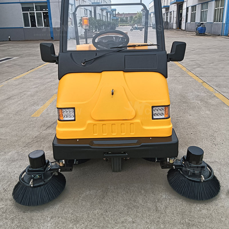 OR-E800W Practical Save Battery Use Street Sweeper Car