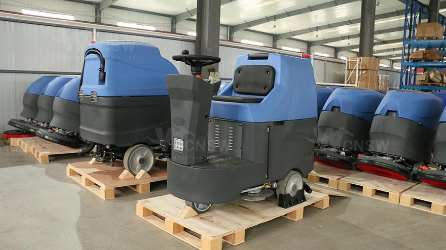 V80 ride-on floor scrubbing machine