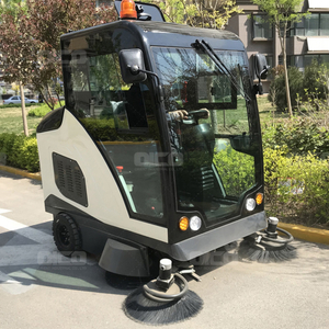 Commercial Parking Lot Enclosed Cab Floor Sweeper