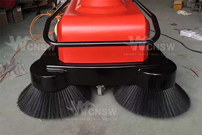 P1050 mini battery sweeper