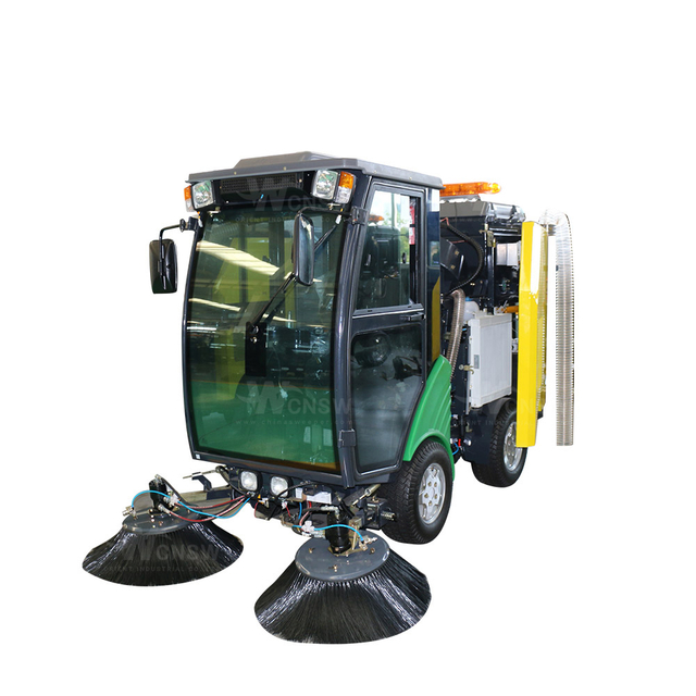  Heavy Duty Driving Type Diesel Engine Road Sweeper Truck