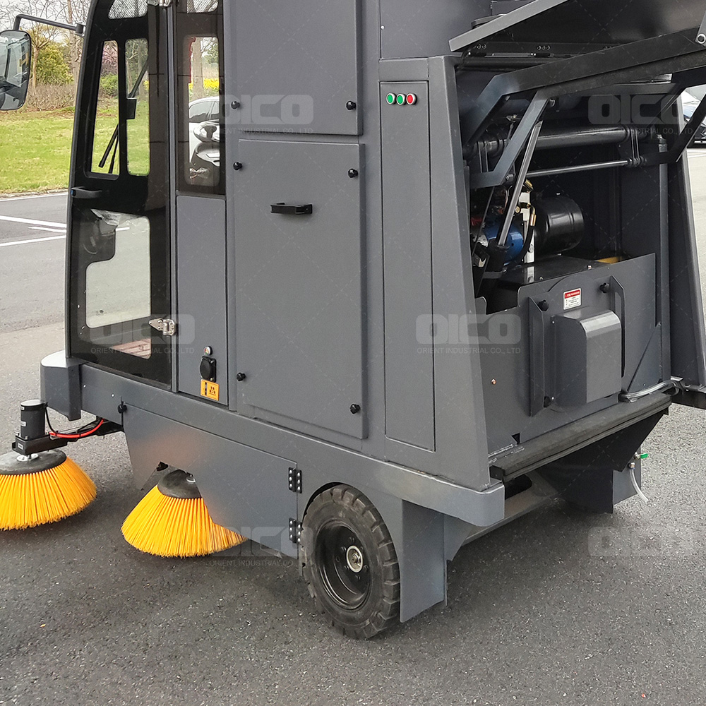 Fog Cannon High Pressure self-discharging Enclosed cab Floor Sweeper