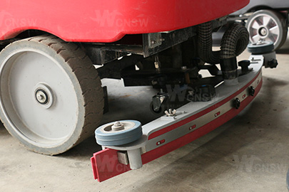 V8-Detail49