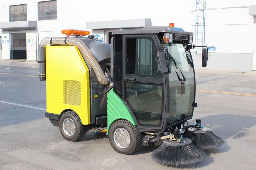 5021 sweeper truck