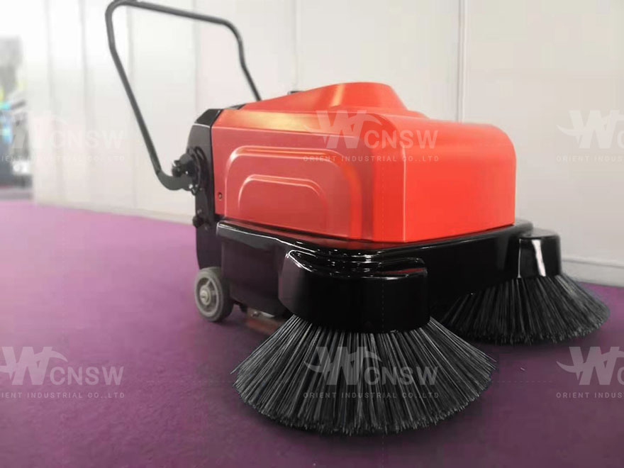 P1050 manual concrete sweeper