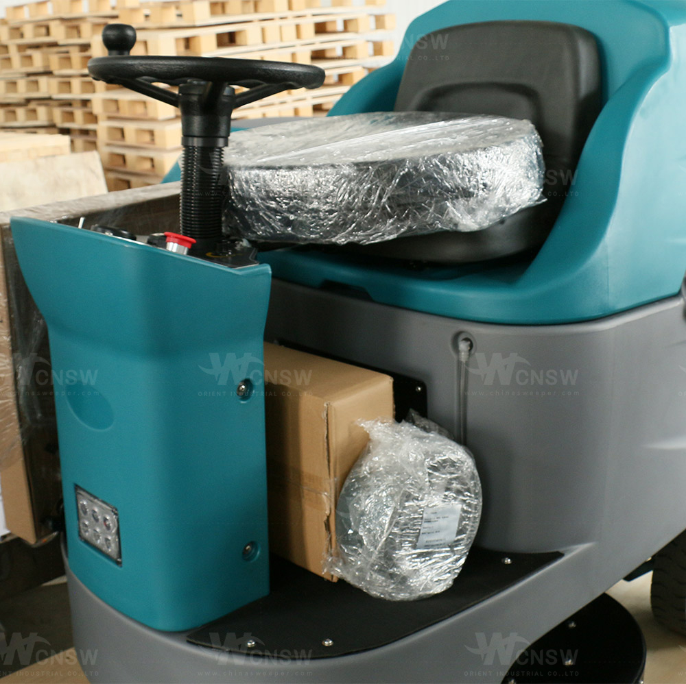 supermarket floor scrubber