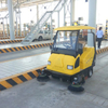 E800W Heavy Duty Industrial Ride on Vacuum Street Road Sweeper 