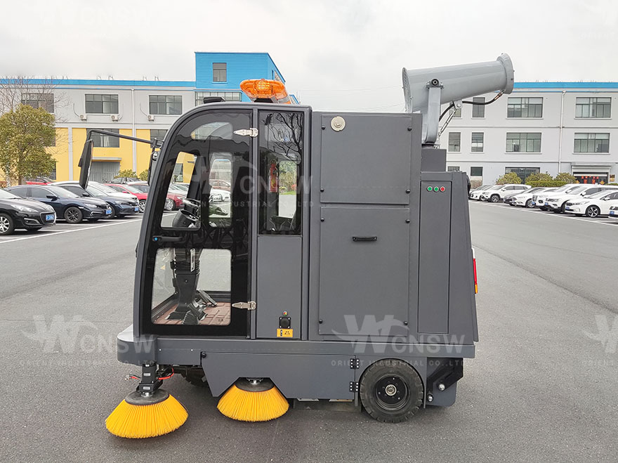 E800LD(HFS)-LN industrial dust sweeper