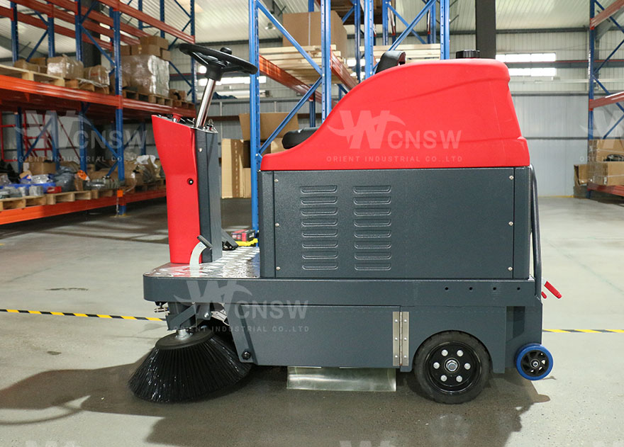 C1250 electric outdoor sweeper 