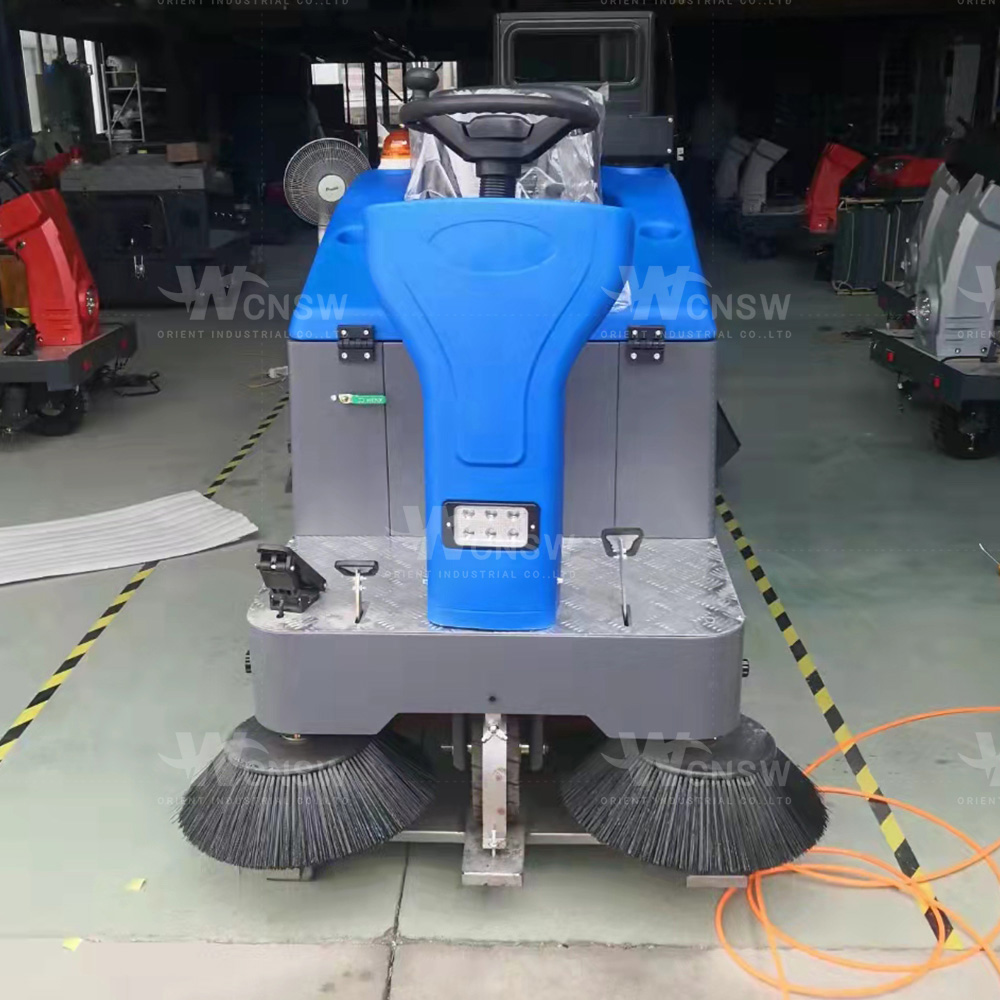 Hotel Intelligent Ride-on Road Sweeper