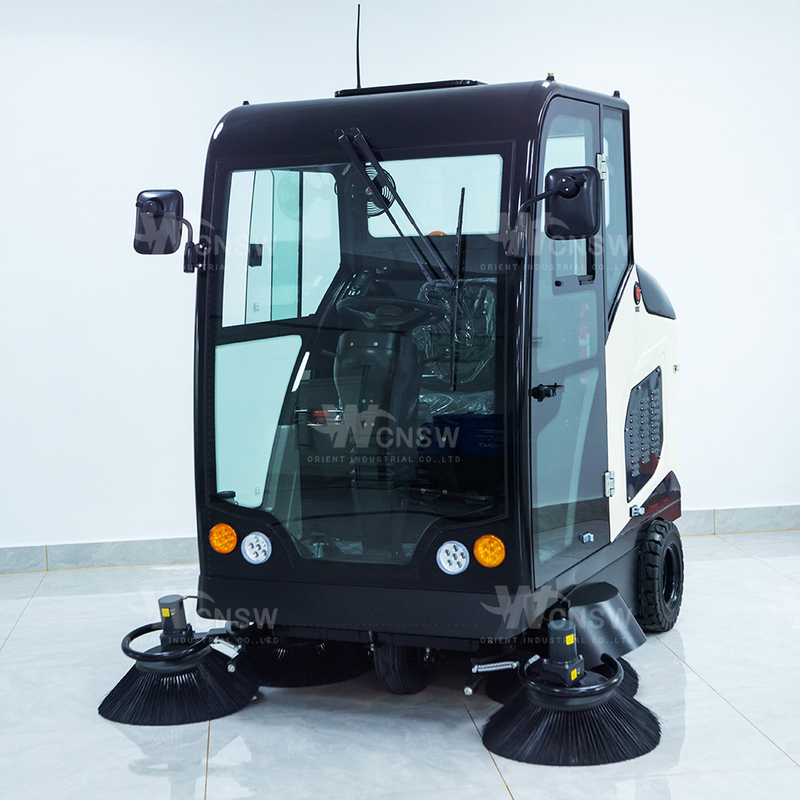 Parking Lot Manual Ride-on Street Sweeper