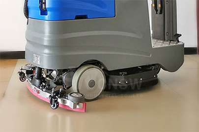 V70S-F scrubber dryer floor cleaning machine